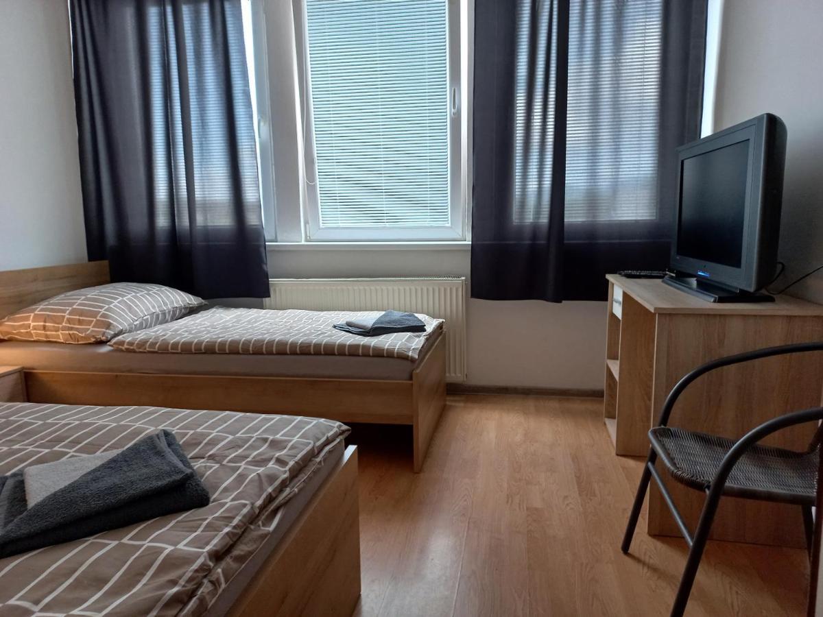 Penzion Tina Eperjes Kültér fotó